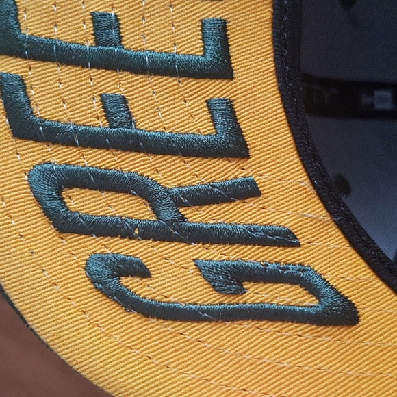 NFL New Era Green Bay Packers Spellout Under Bill 7 1/8 - Picture 9 of 12